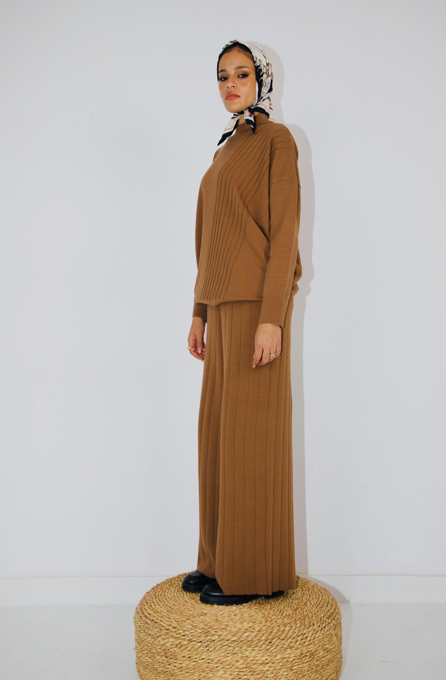 Cozy Thread - Brown