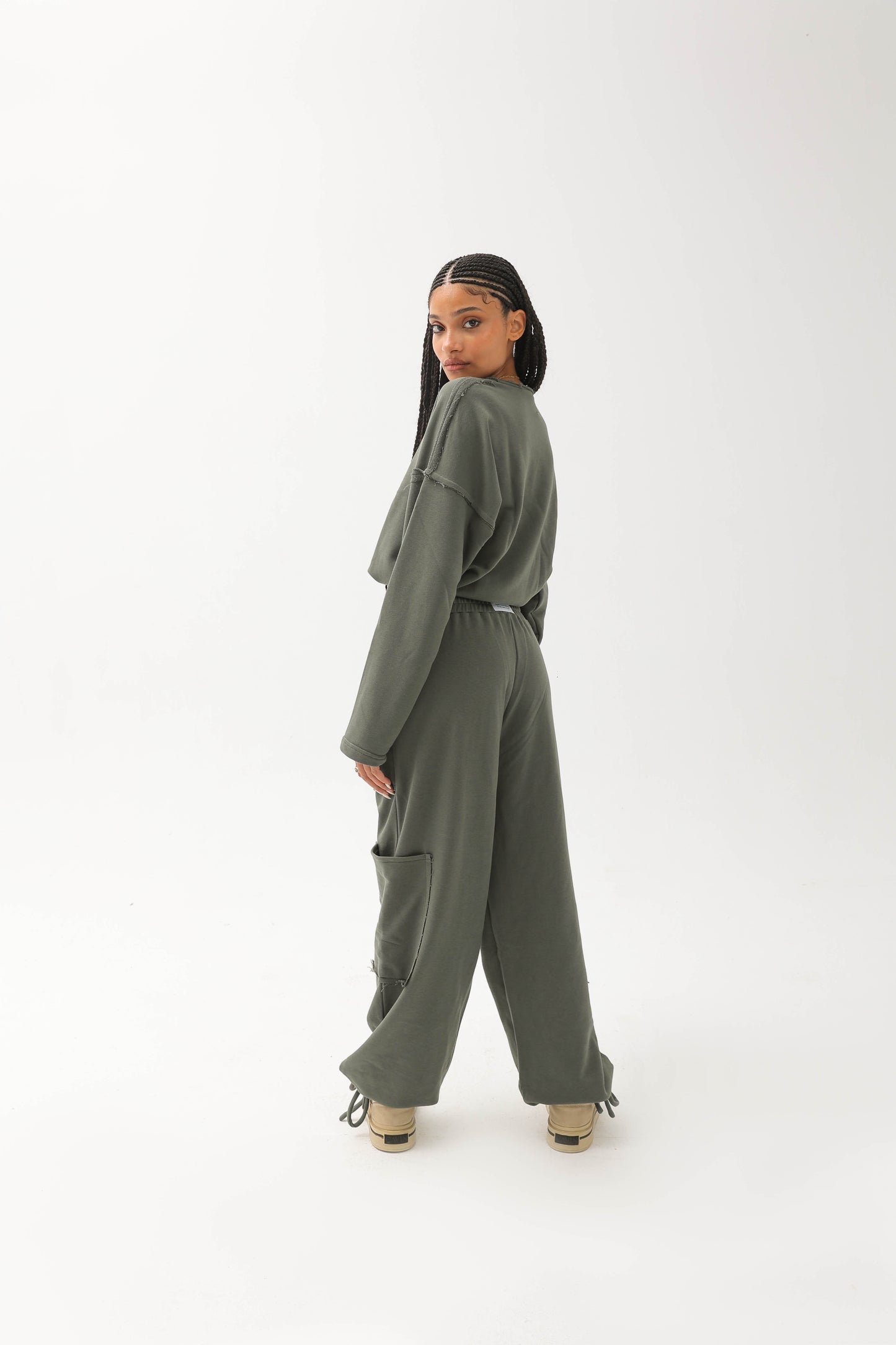 Crop Sweatshirt With Baggy Pant